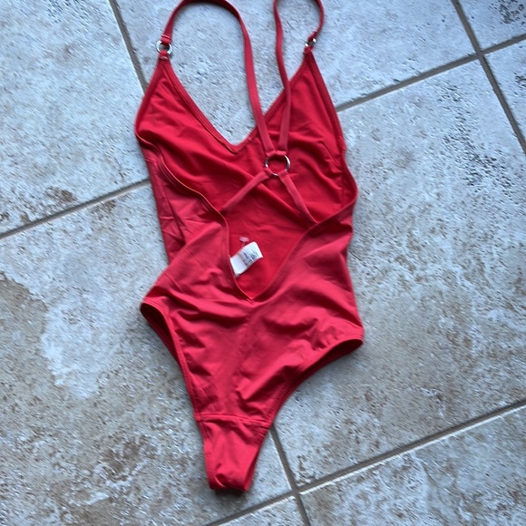 Bundle of 2 one piece swimsuit - Picture 6 of 8